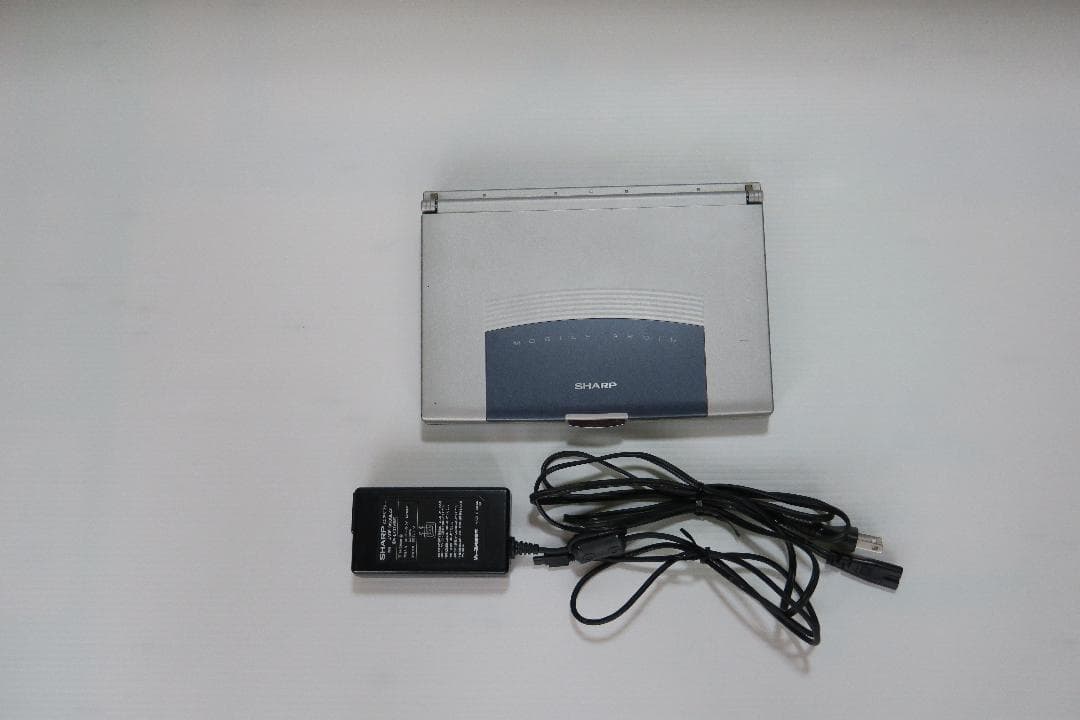 マニア垂涎！モバイルワープロ 単3電池4本で駆動！モバイル書院 WM-C100