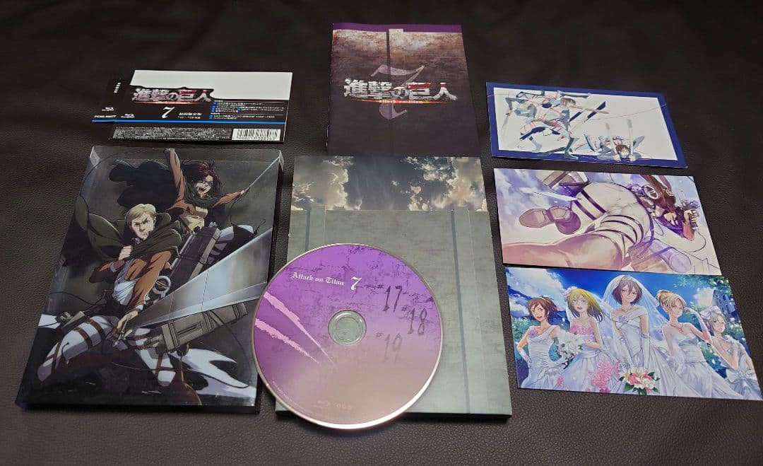 全巻収納BOX付き】進撃の巨人 season1 Blu-ray 初回限定版 - メルカリ