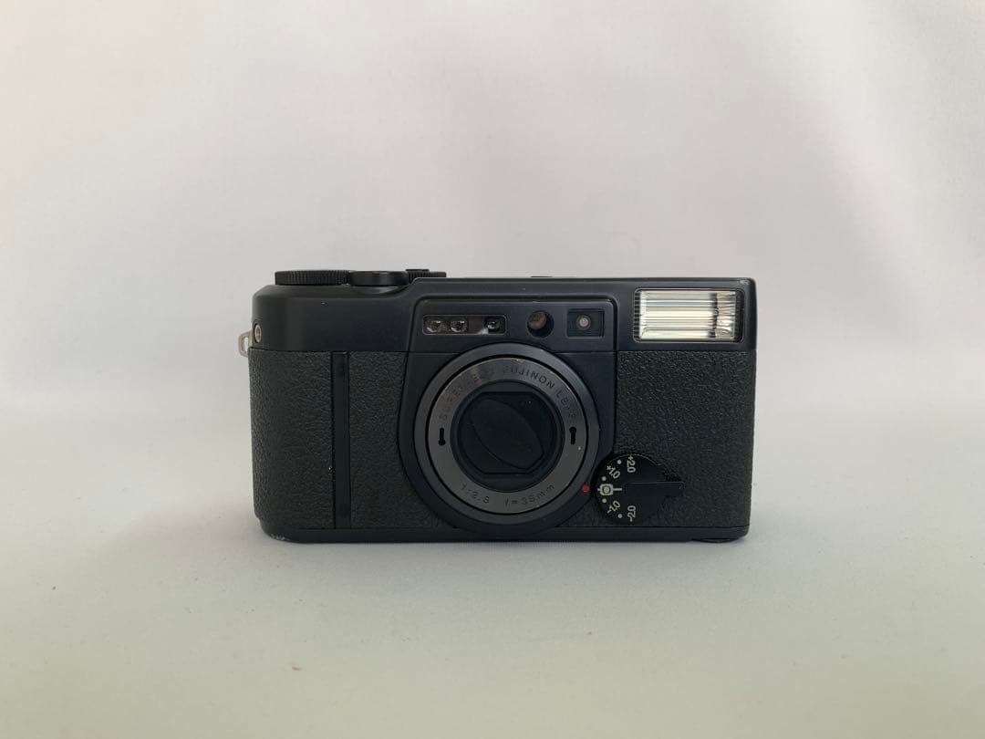 Fujifilm Klassic S コンパクトフィルムカメラ 旅×フィルムカメラ第8弾] カメラ女子にオススメ！FUJIFILM KLASSE