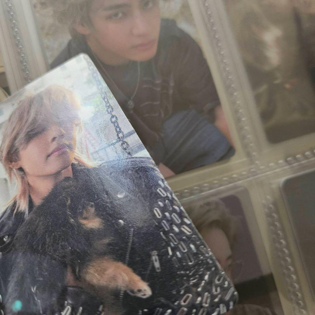 Weverse特典 BTS V Layover 未公開トレカ ヨンタン テヒョン - メルカリ