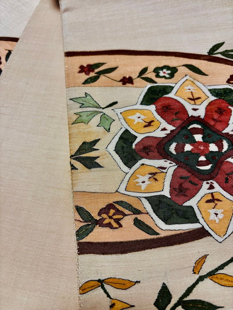 未使用品】袋帯 明綴れ 宝相華 ベージュ お太鼓柄 黄ばみあり！ - メルカリ