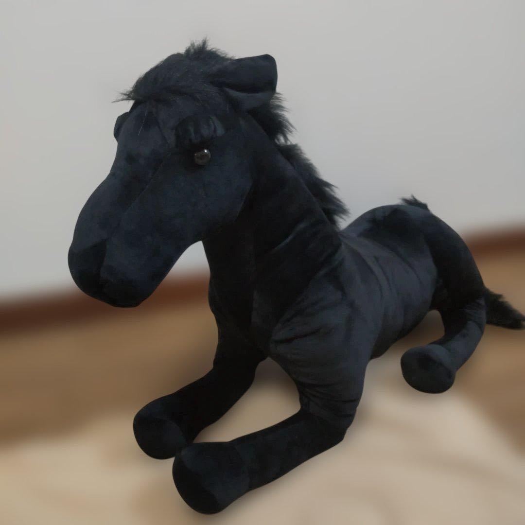 新品タグ付き〉くたっとGIGAサラブレッド 黒い馬 ぬいぐるみ プライズ
