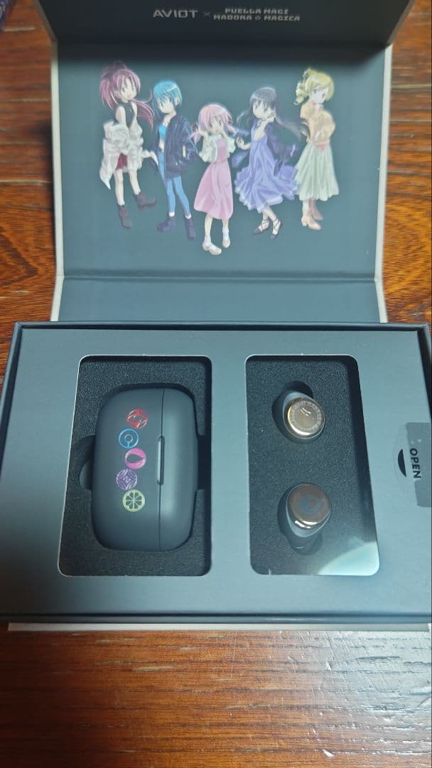 ☆早い者勝ち☆AVIOT ワイヤレスイヤホン 魔法少女まどか
