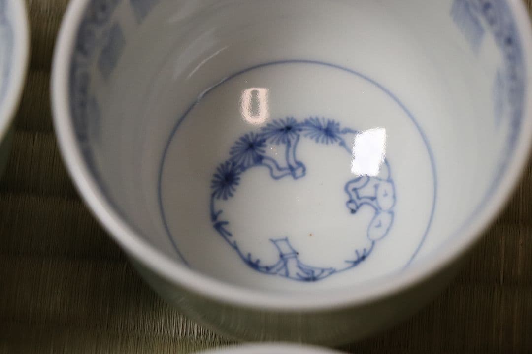 CM77】古伊万里 青磁 染付 猪口 四客 陶芸 湯呑 酒器 小鉢 向付 懐石