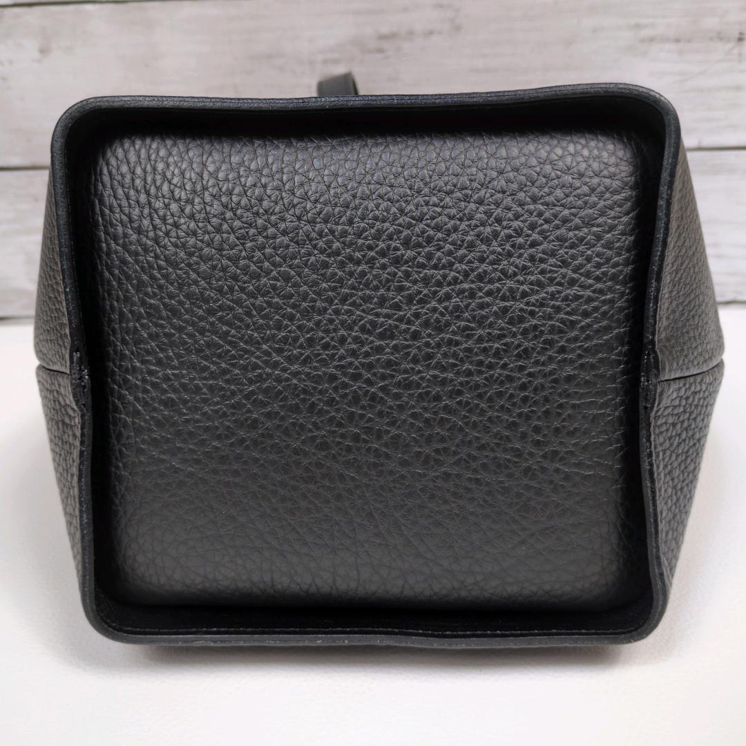 美品 MARROW マロウ Ring Handle ブラック ハンドバッグ シボ - メルカリ