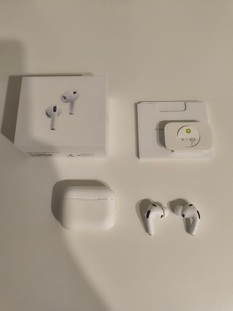 Apple AirPodsPro3 美品　購入店保証書付き Apple】【未使用品】アップル『完全ワイヤレスイヤホン / AirPods Pro