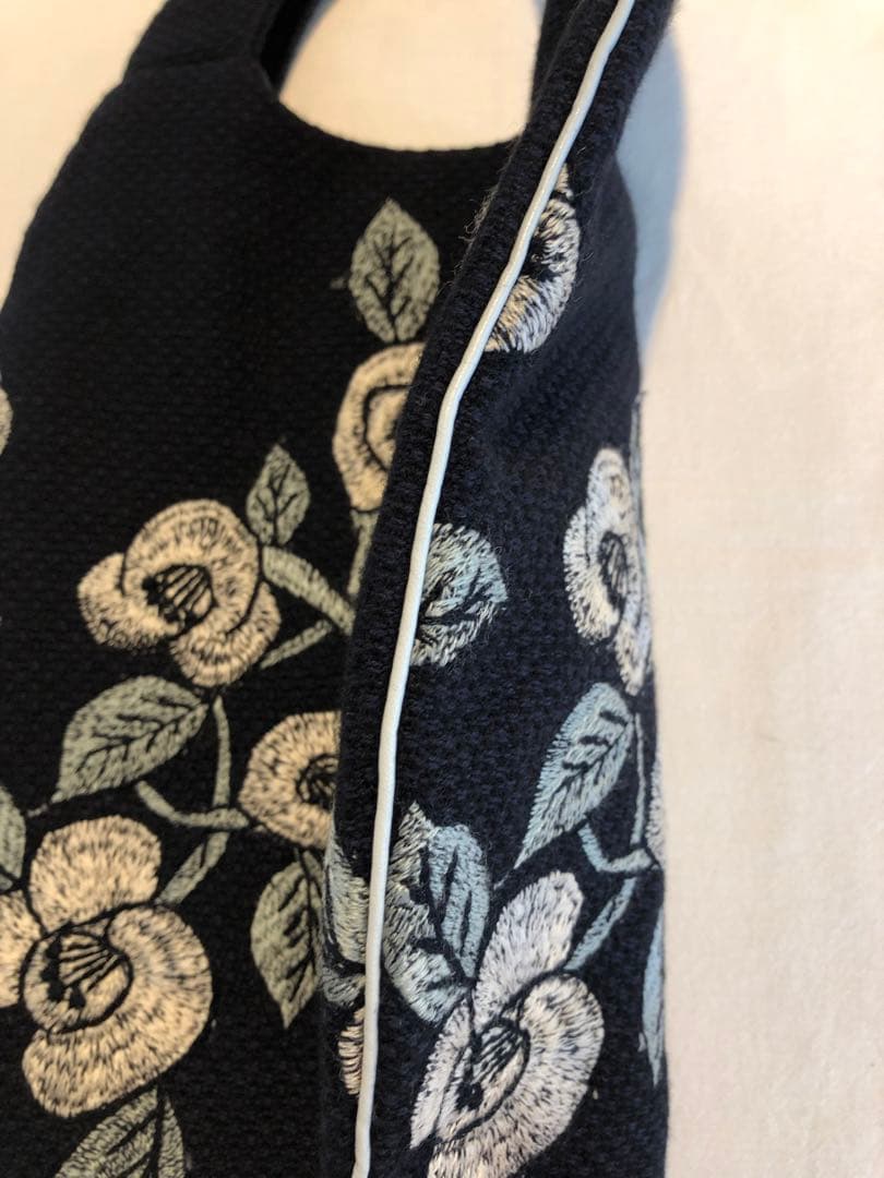 ミナペルホネンエッグバッグ swing camellia - メルカリ