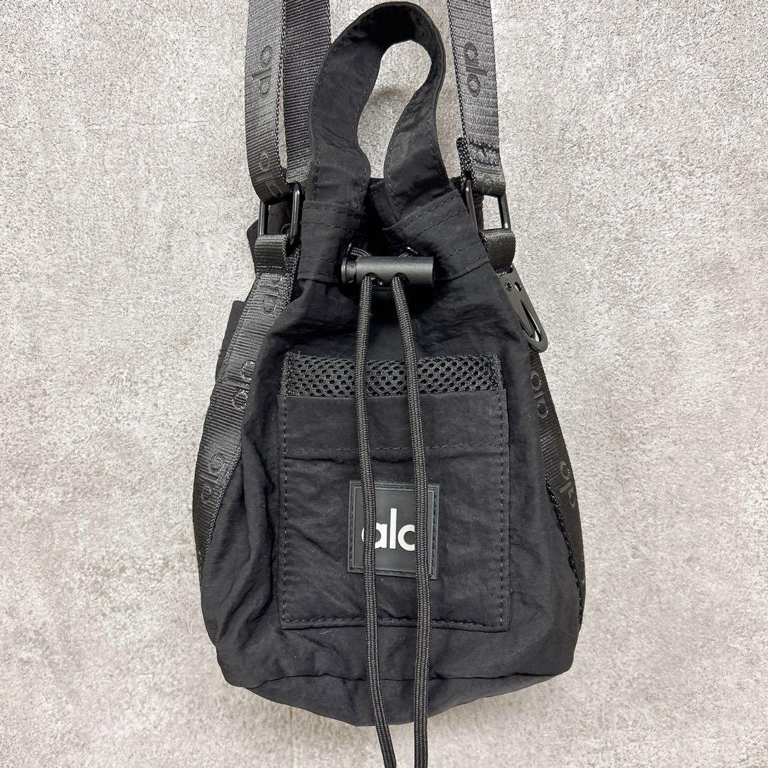 アローヨガ alo Yoga ショルダーバッグ ポーチ バケットバッグ - メルカリ