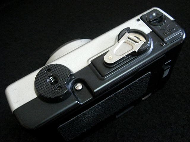 稀少 撮影可 コニカ POP EFJ の海外版 銀 konica フィルムカメラ