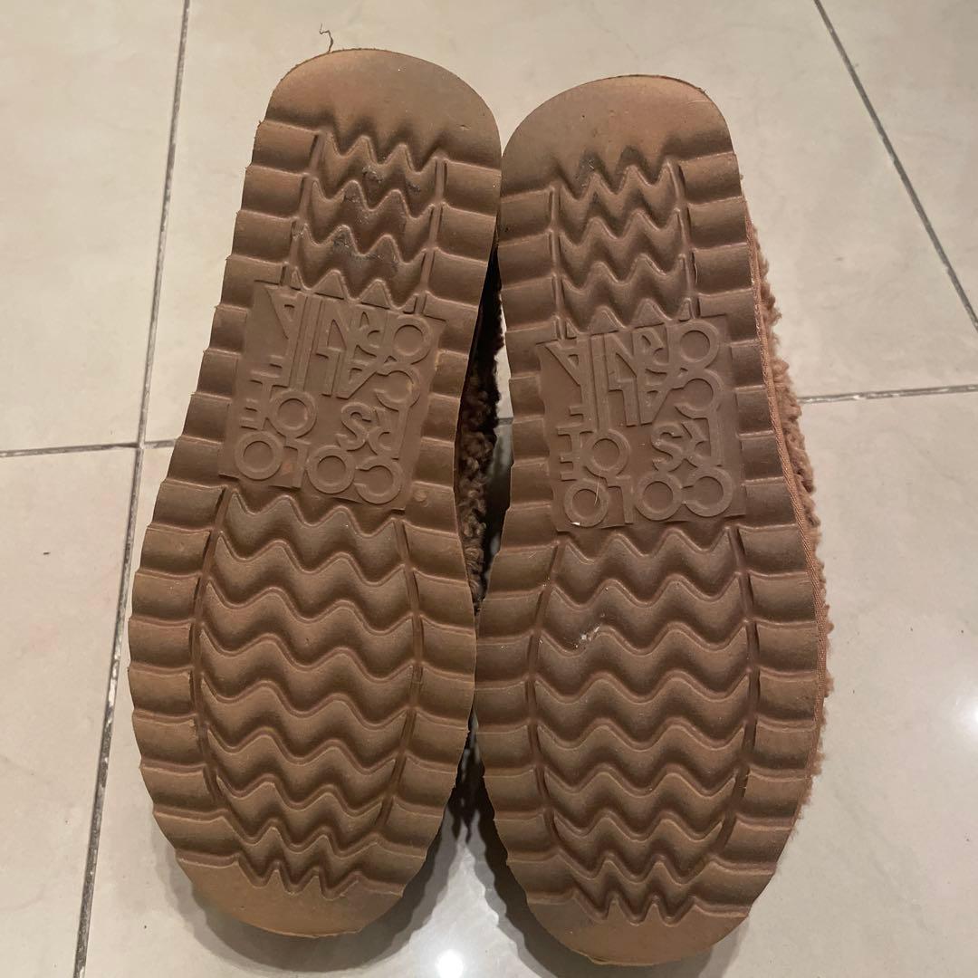 COLORS OF CALIFORNIA curly fake fur boot