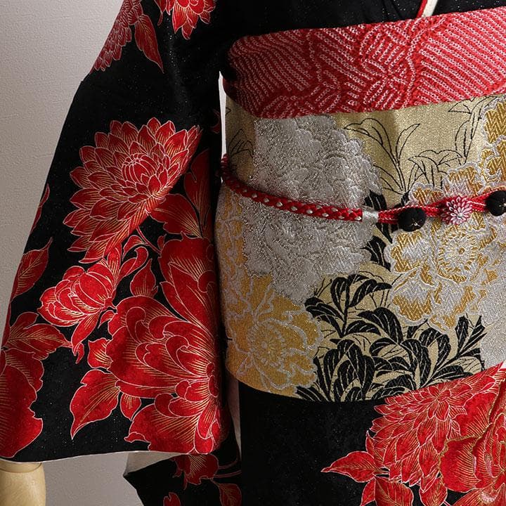 ◇正絹振袖7点セット◇黒地に赤の花柄＆白◇ご成人式 HK39123 - メルカリ