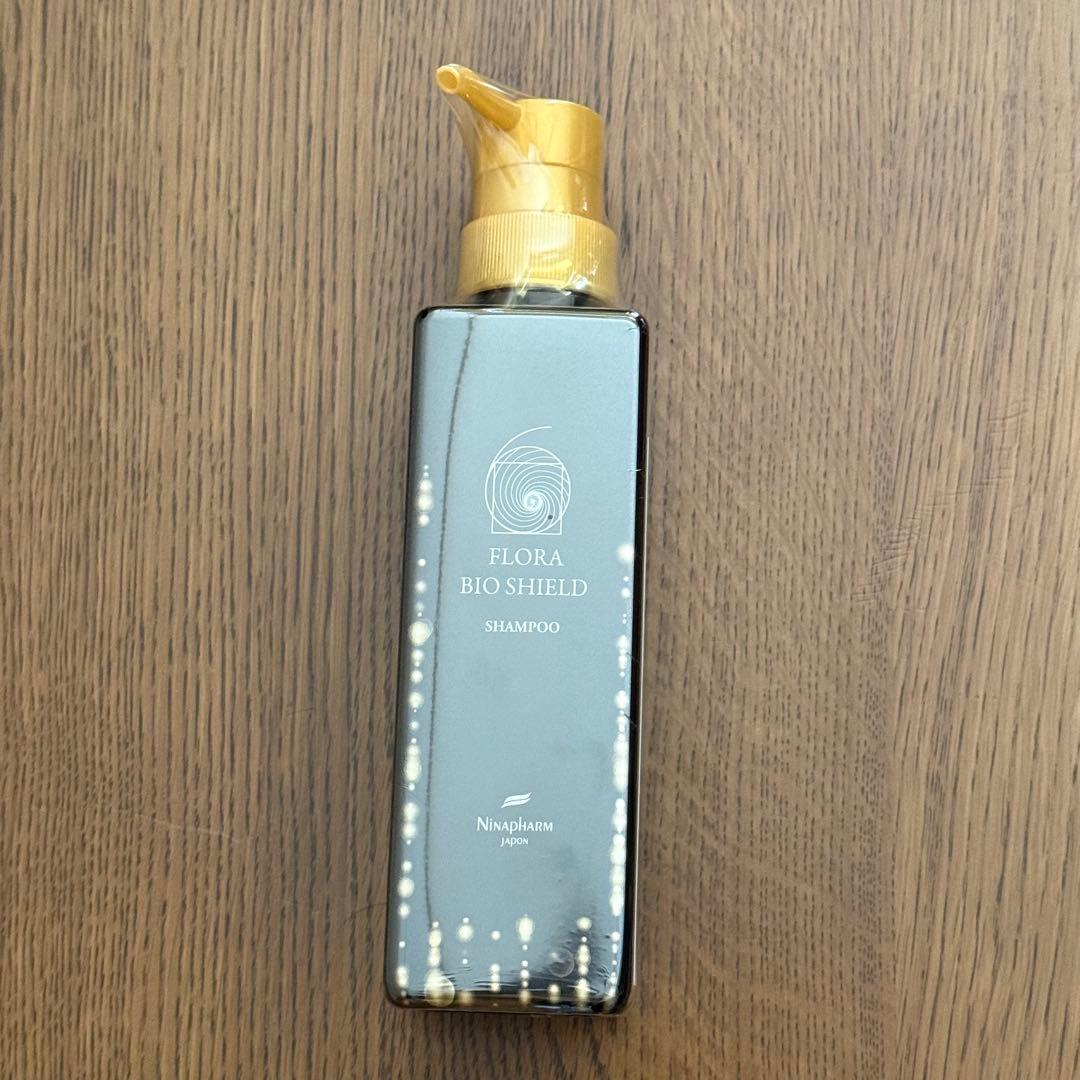 ニナファーム フローラ バイオシールドシャンプー 300ml - メルカリ