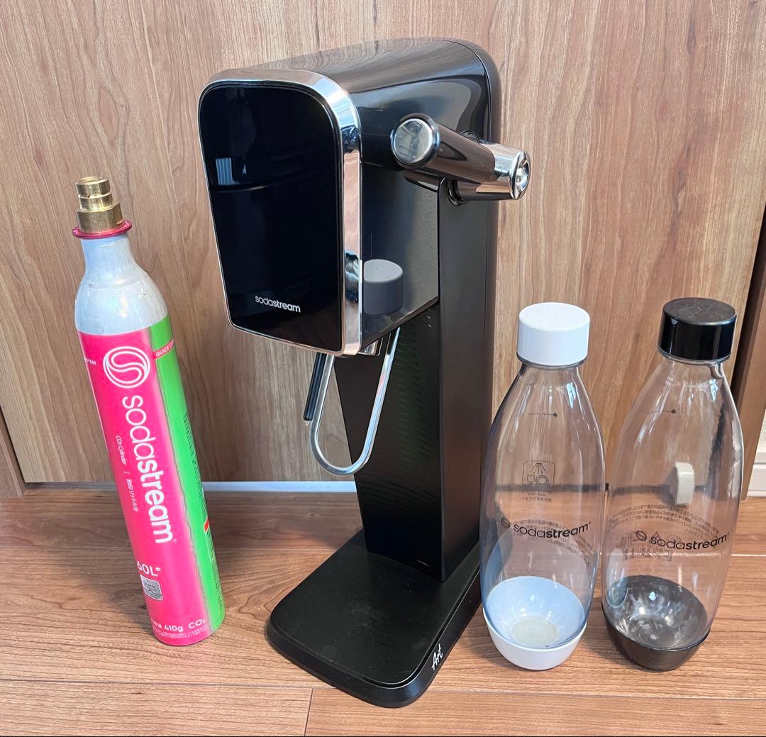 sodastream 炭酸水メーカー ブラック 3本ボトル付きSodaStream 炭酸水