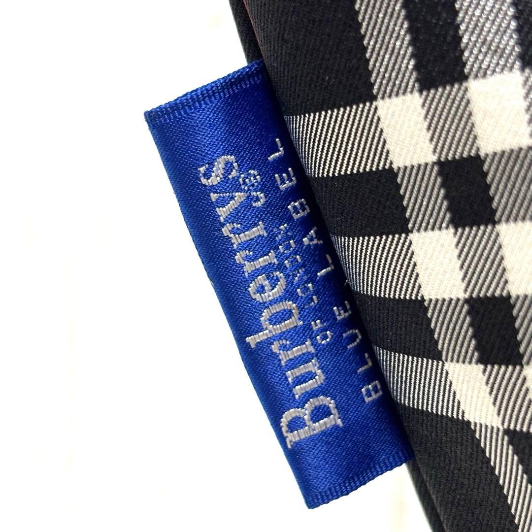 美品 大容量 バーバリーブルーレーベル ノバチェック 舟形 ナイロン