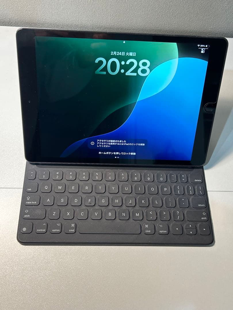 純正iPad (第7世代) 32GB + Smart Keyboard WiFi - メルカリ