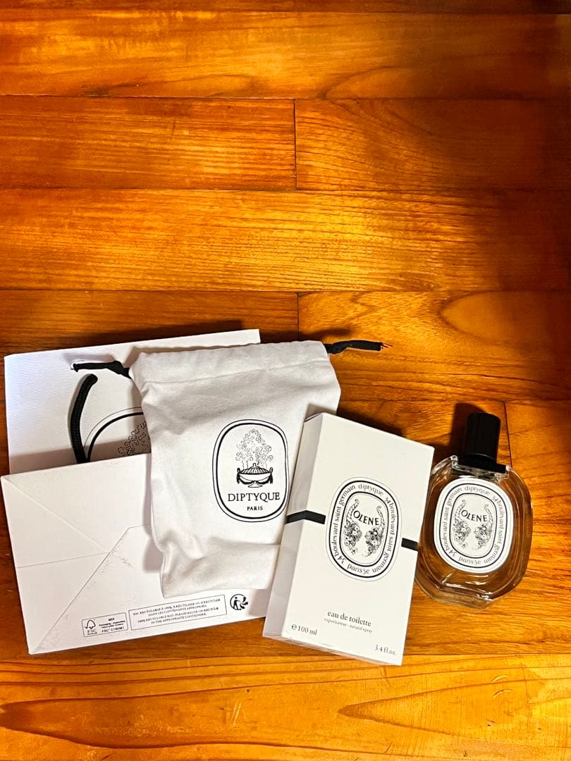 Diptyque オレーヌ 75ml 香水 ボトル・ポーチ付き Diptyque / オー ド トワレ Olene（オレーヌ）の公式商品情報｜美容
