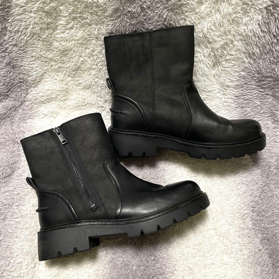 sA66 UGG/POLK 1103752/ポークレザーショートブーツ/ジップ - メルカリ