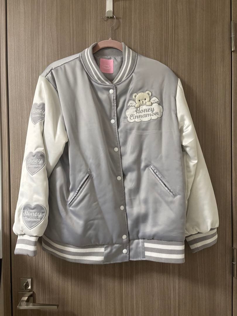 ハニーシナモン スタジャン ジャケット 天使界隈 - メルカリ