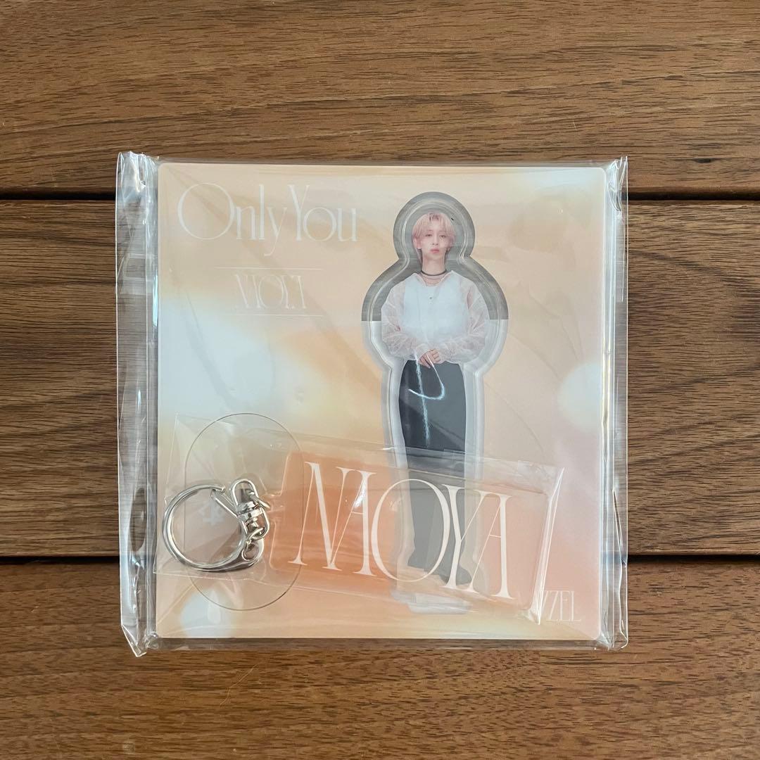 MAZZEL NAOYA OnlyYou MUZEUM盤特典 アクリルスタンド - メルカリ