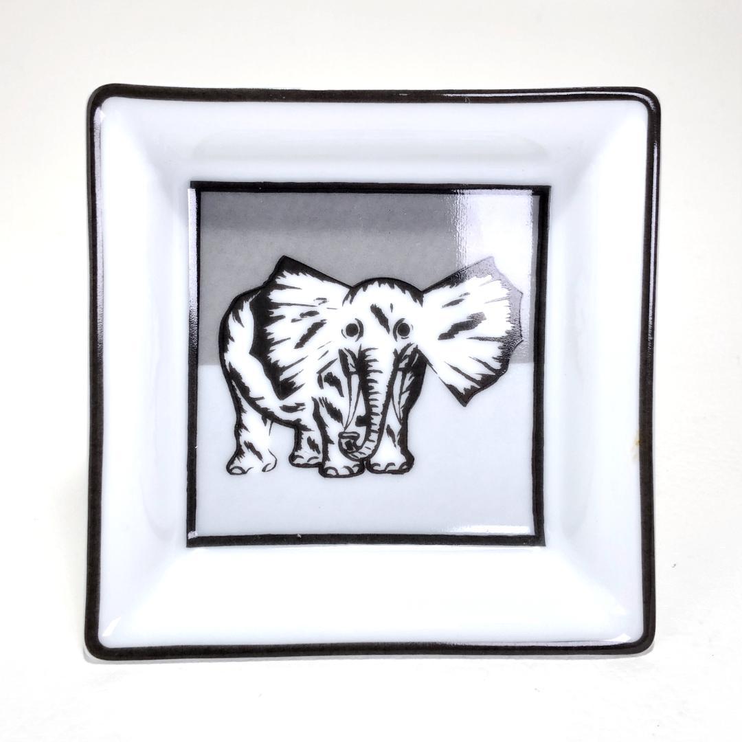 【美品・希少】エルメス／1997 アフリカへのトリビュート ミニプレート 絵皿 正規品・新品未使用】HERMES エルメス アフリカ プレート 美品 - メルカリ