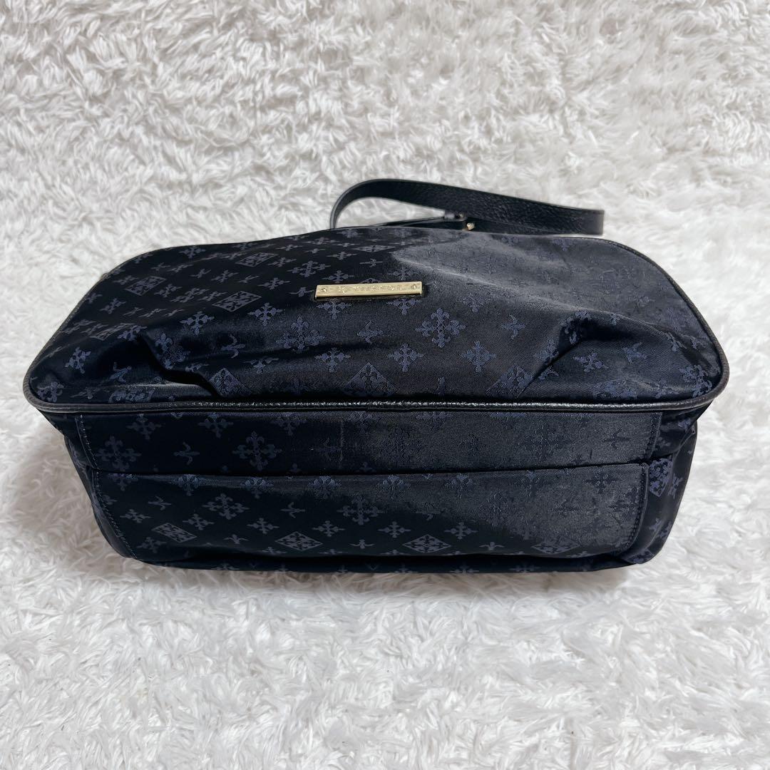 未使用品✨russet ショルダーバッグ モノグラム 総柄 紺 ロゴ金具 保存