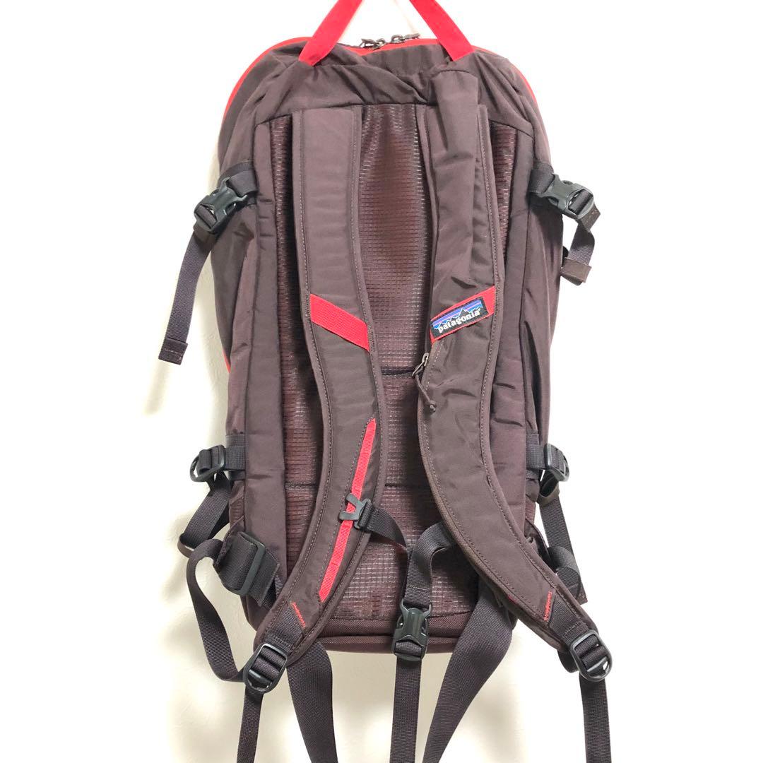 美品 廃盤レア パタゴニア スノードリフター 20L スノーボード着用可