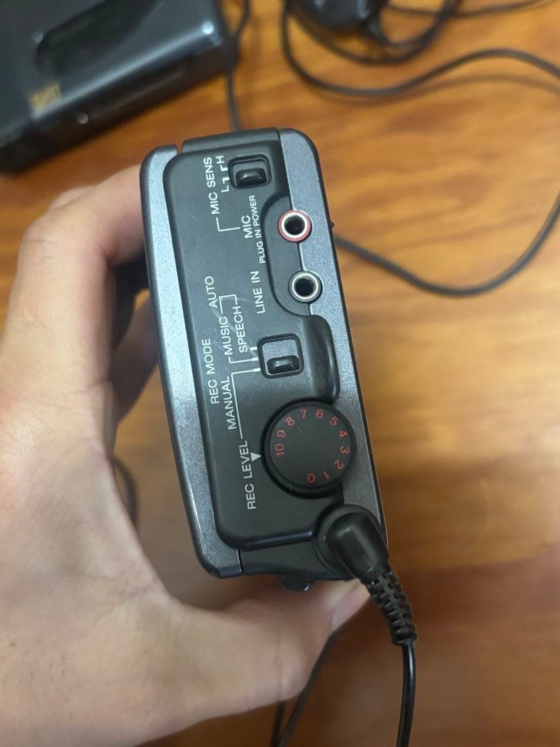 SONY DATウォークマン 2点ジャンク品 - メルカリ