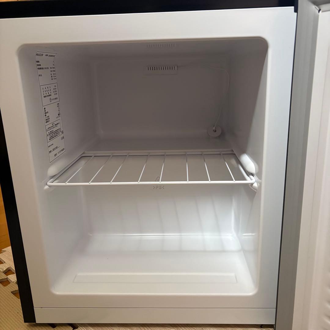 マクスゼン 小型冷凍庫 冷凍庫 JF033HM01GR 本日限定値下げ価格 - メルカリ