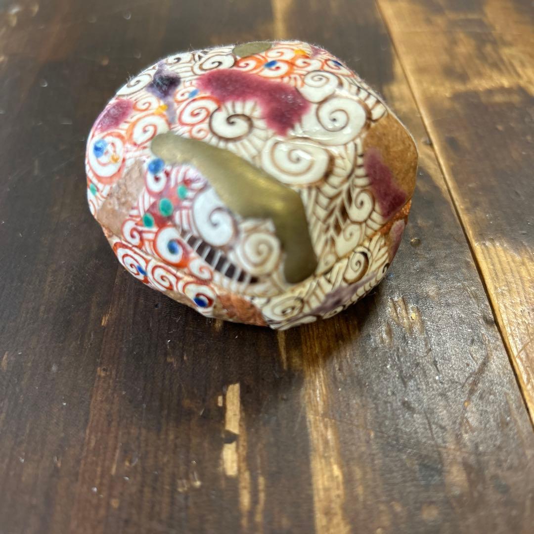 希少 作家 人気陶芸作家 苧坂恒治作 渦赤絵 手描き 香合 蓋物 1点もの