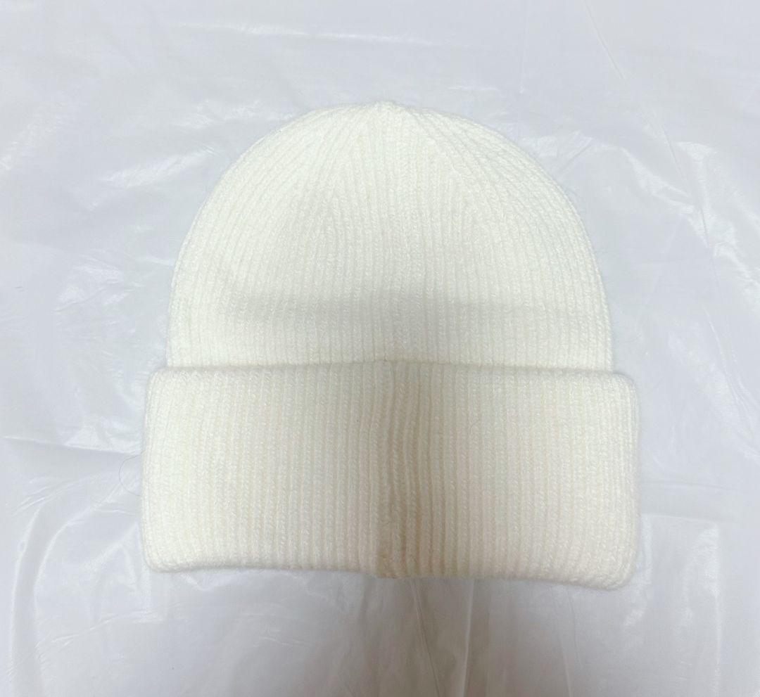 ホワイト CCロゴ ニット帽ノベルティ商品
