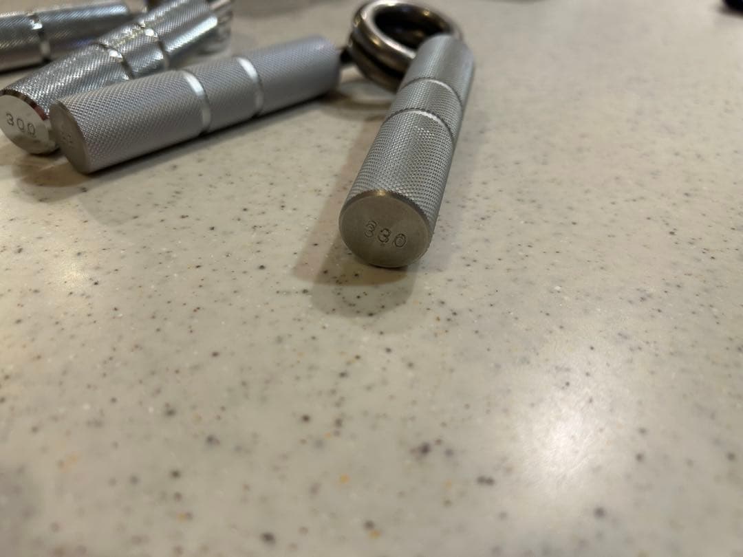 ハンドグリッパー RB330 RB300 Robert Baraban