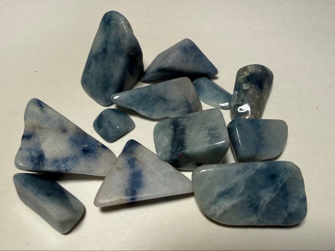 糸魚川翡翠 コン沢 青翡翠 ミニタンブル 106.0g - メルカリ