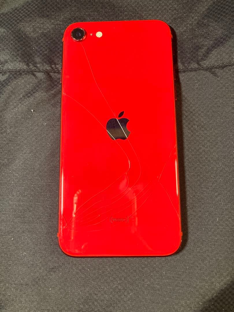 Apple iPhone SE2 レッド 128 GB 背面割れ iPhone SE2 128GB 背面割れあり100％ - メルカリ