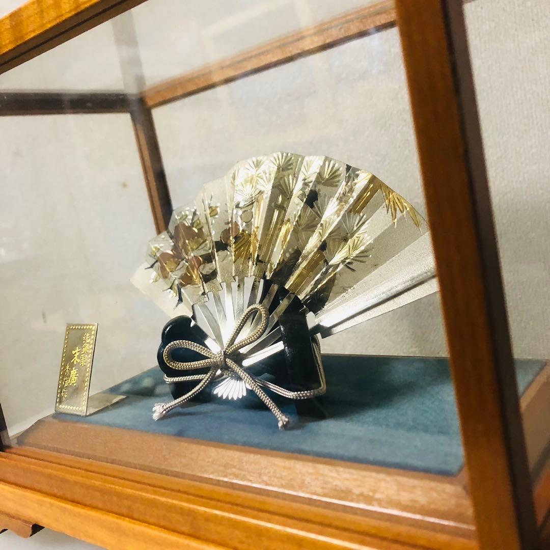 E26骨董品✨ 武比古作 純銀製 扇飾り 木製ガラスケース 置物21g - メルカリ