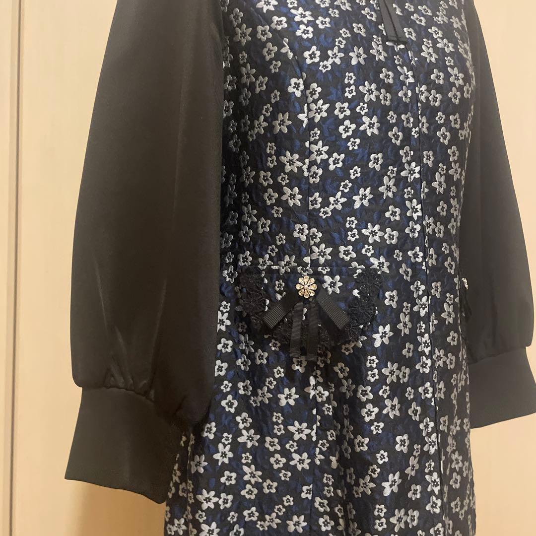 ご購入予定品新品未使用スーパービューティー☆ 花柄ジャガード織の袖