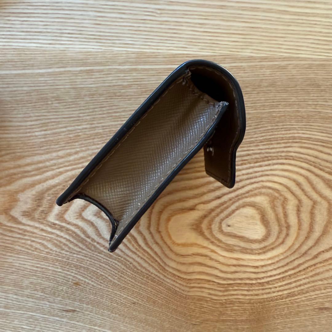 3月末までの出品！美品！公式販売終了カラー マルニ カードケース 名刺