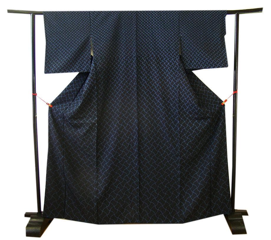 値下げ交渉OK！極上ちりめん地 黒地 訪問着 正絹 C693