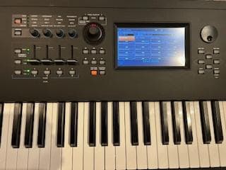 YAMAHA シンセサイザー MODX8+ プラス 88鍵 最高級電子ピアノ