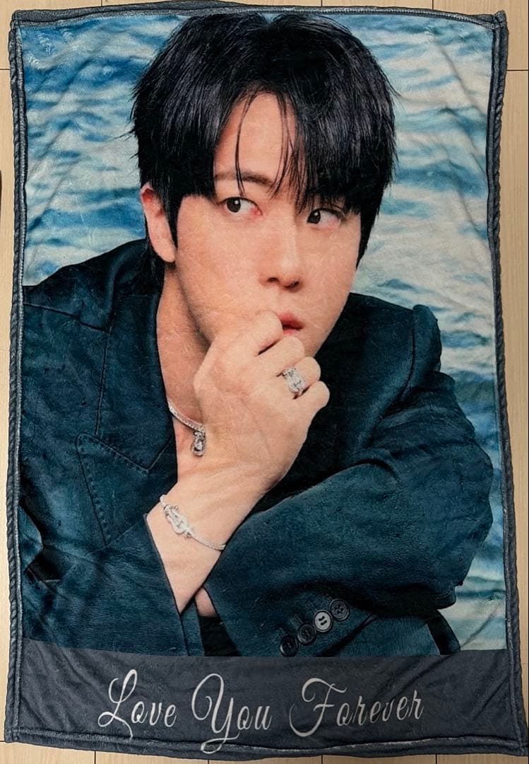 BTS】ブランケット☆JIN - メルカリ