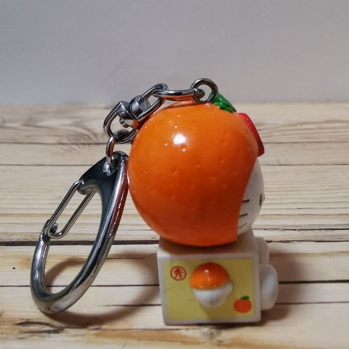 ご当地キティ (静岡限定) キーホルダー 静岡みかん - メルカリ
