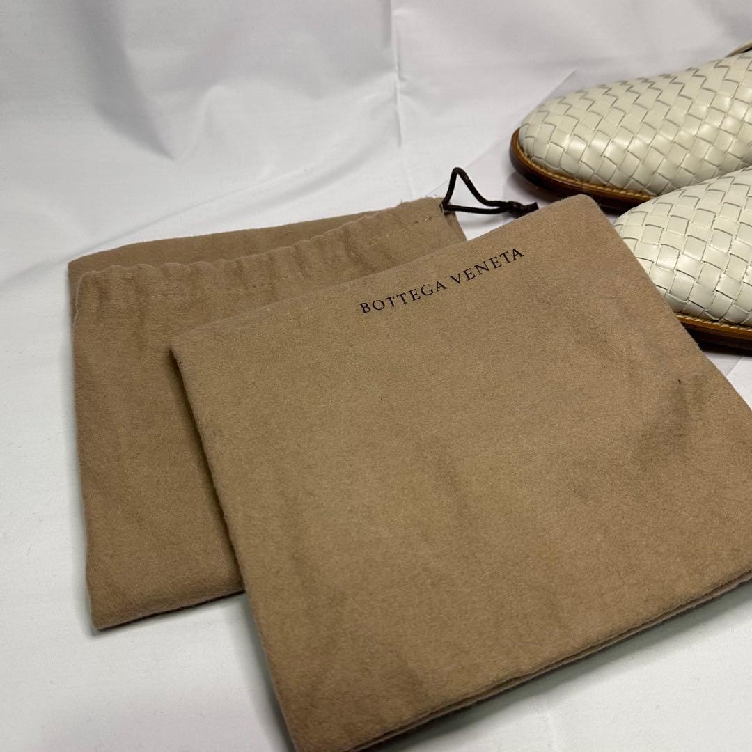 新品未使用☆ボッテガヴェネタ☆革靴☆ホワイト☆イントレチャート☆本