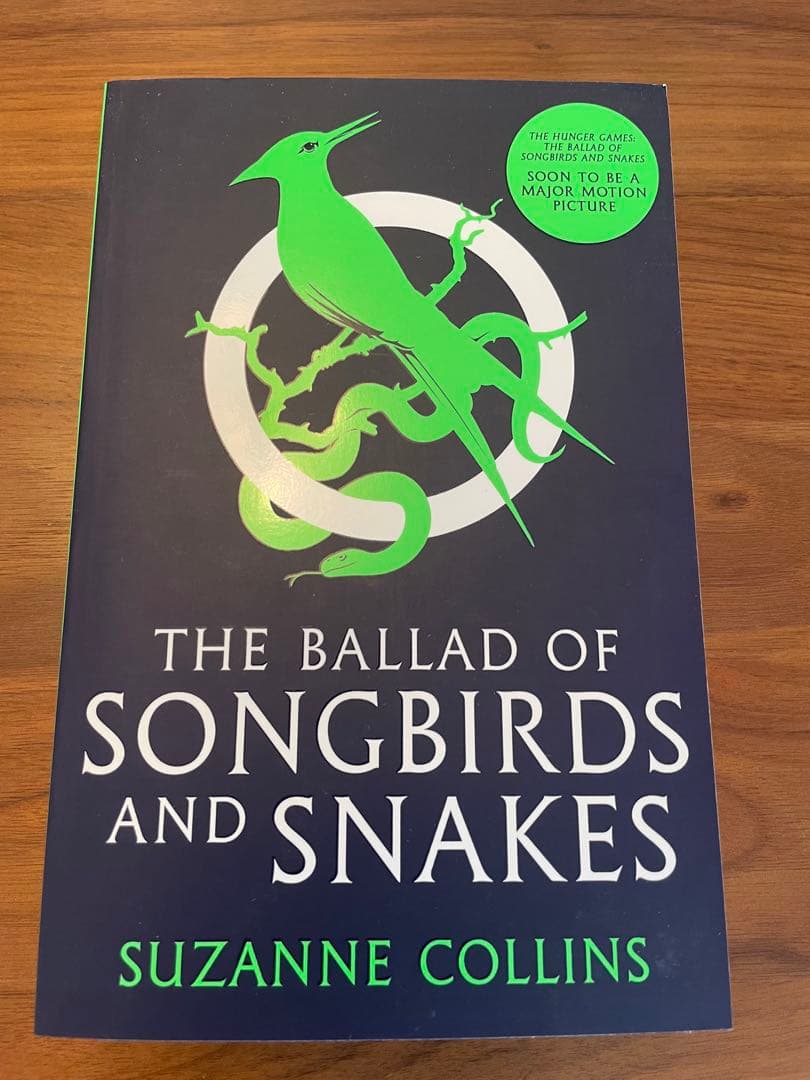 洋書 The Ballad of Songbirds and Snakes 51ubcr5EDAL._AC_UF350,