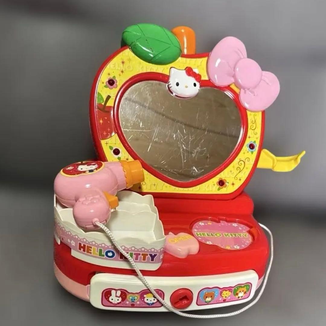 希少♡ ハローキティ おしゃれにへんしんキラキラアップルドレッサー