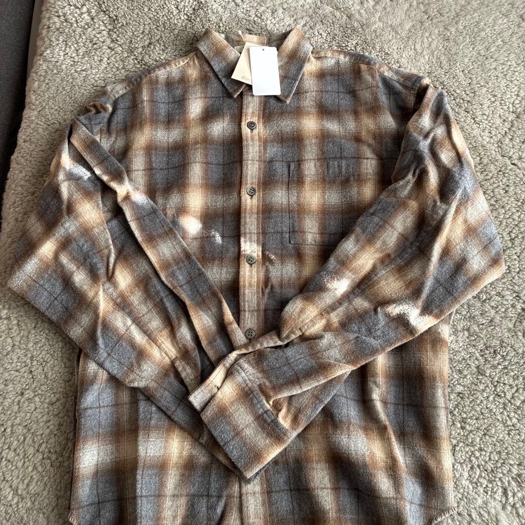 新品タグ付きウィムガゼット チェックシャツ グレー - メルカリ