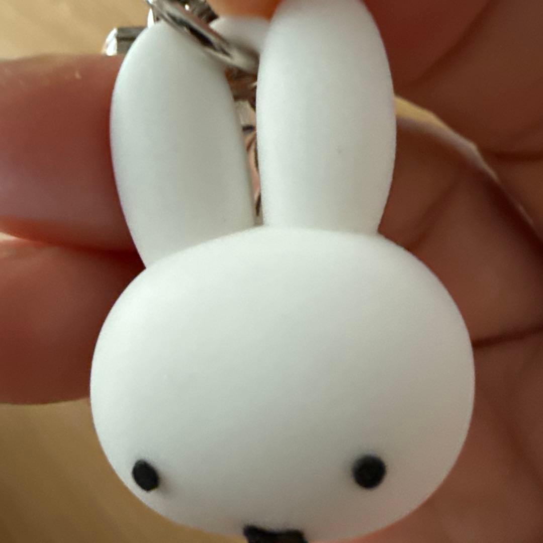 台湾スターバックス 2025ミッフィー miffyコラボ スマホ肩掛け