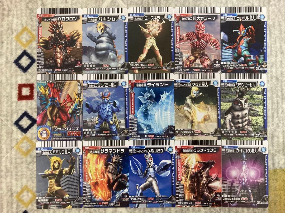 ウルトラマン 大怪獣バトル カードまとめ売り（ほぼソフビ付属カード