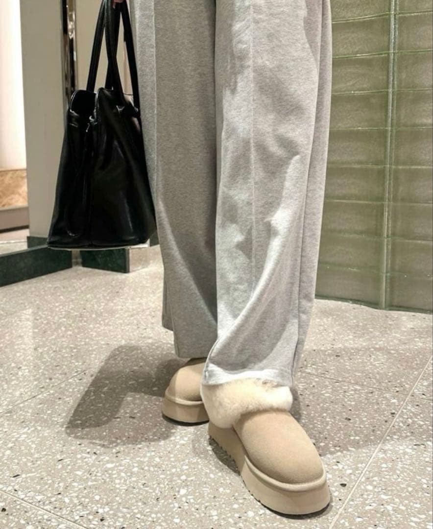 UGG×SNIDEL WTAZZELLE ベージュファームートンブーツ24