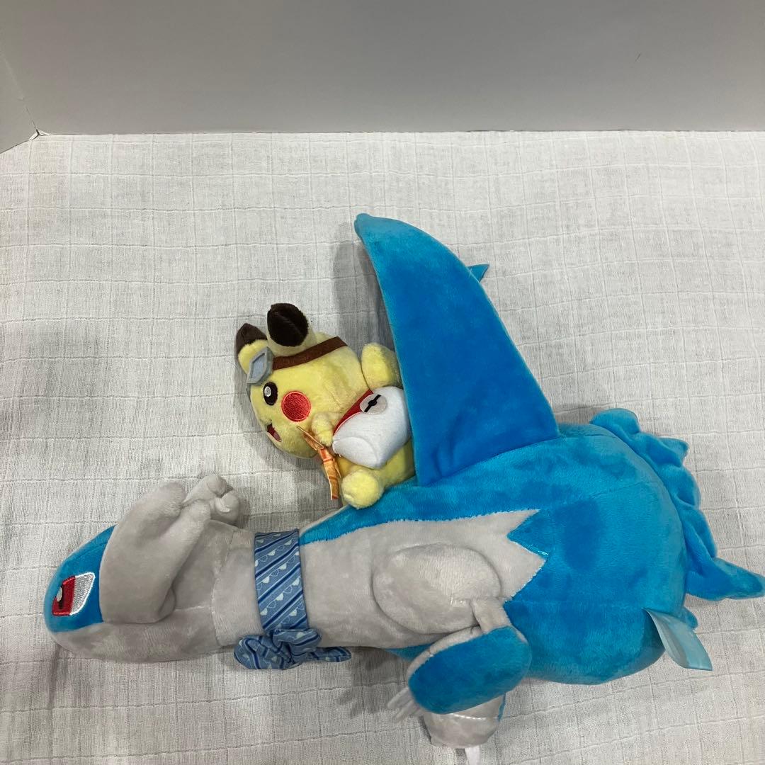 ポケモンセンター限定 ラティアス・ラティオスに乗って ピカチュウ