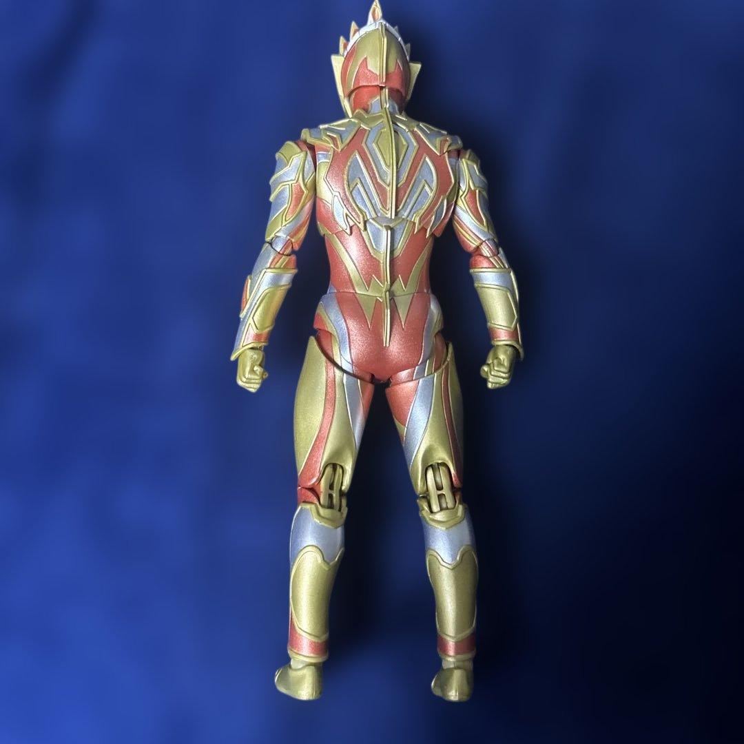 S.H.Figuarts ウルトラマントリガー　セット