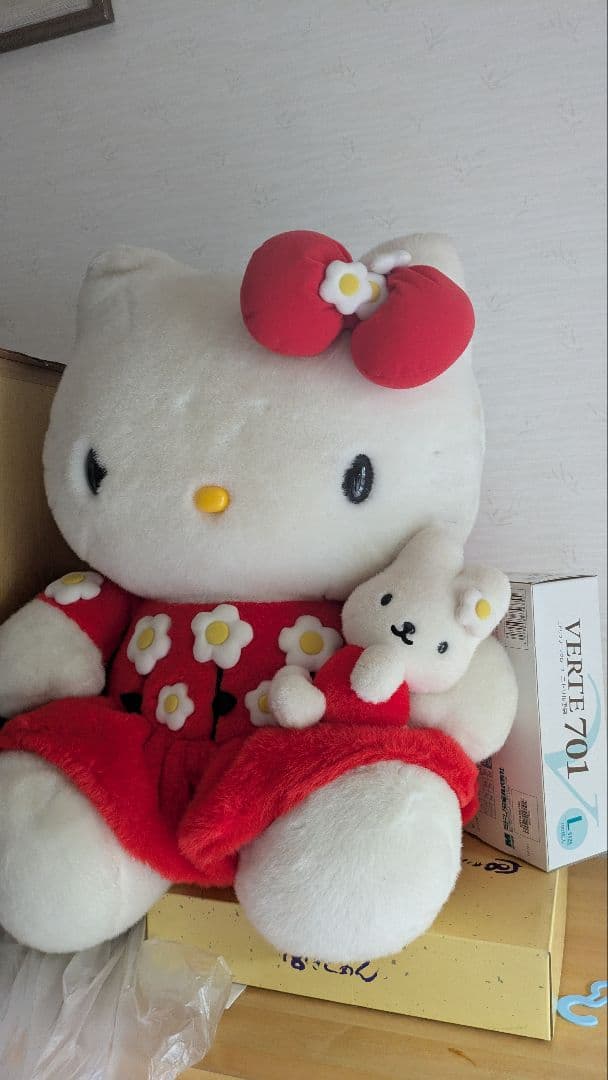 ハローキティ 特大ぬいぐるみ サンリオ 希少 レトロ - メルカリ